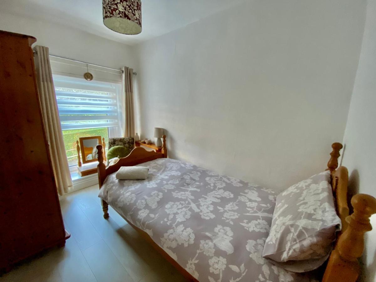 Ty-Nance Cottage Карфили Екстериор снимка